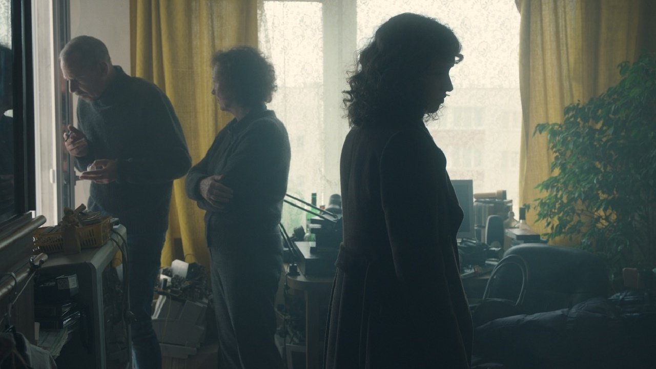 Полнометражный фильм о жизни постер