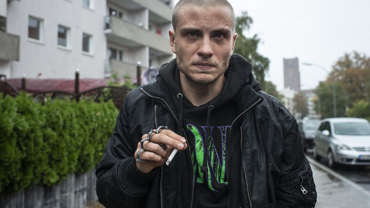 Девять дней без сна постер