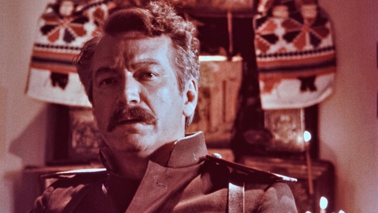 Дина постер